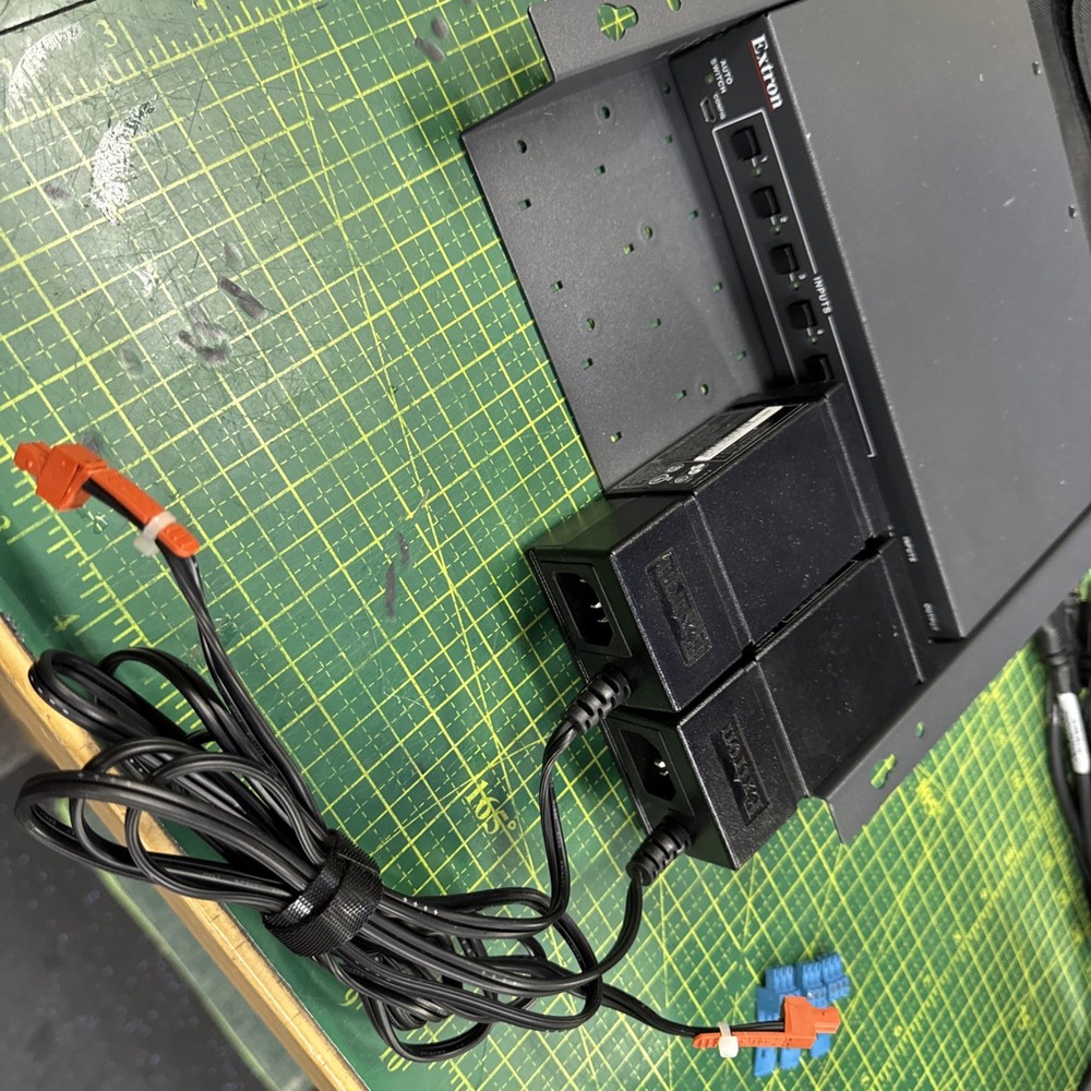 EXTRON HSA CABLE CUBBY 700 conference room table package