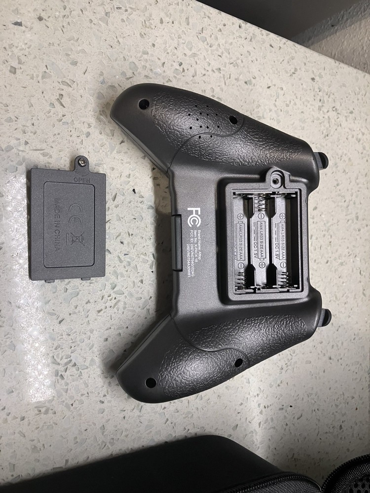 Attop X-Pack 18 Camera Drone with Controller and Accessories Case-READ DESC