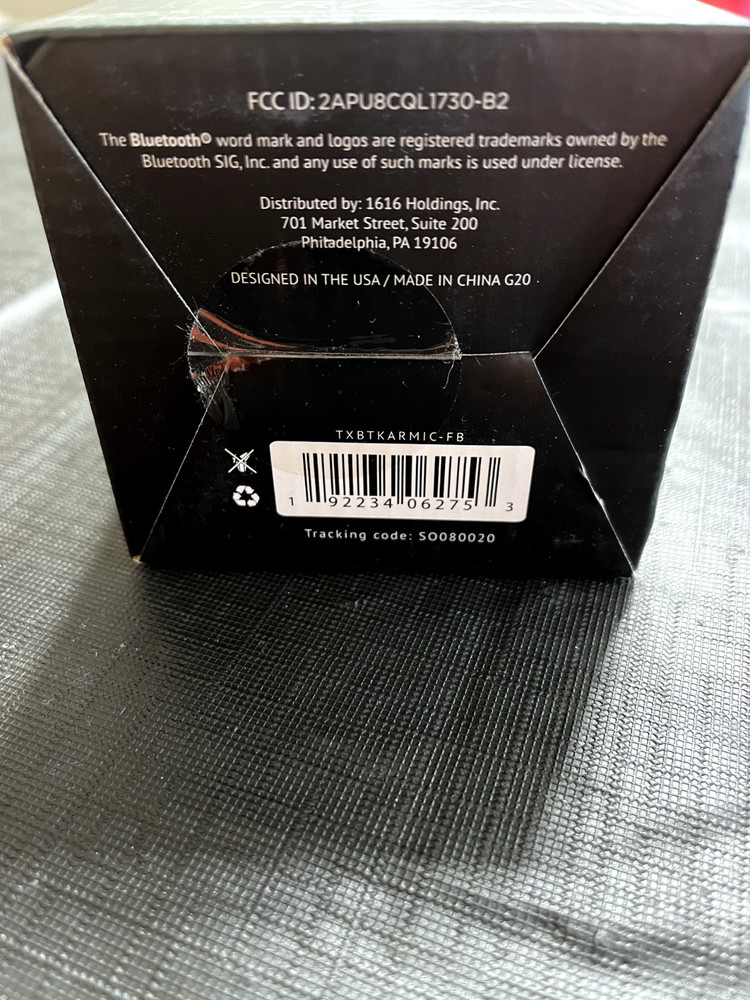 Bluetooth Wireless Karaoke Microphone and Speaker Traxx Unopened Box