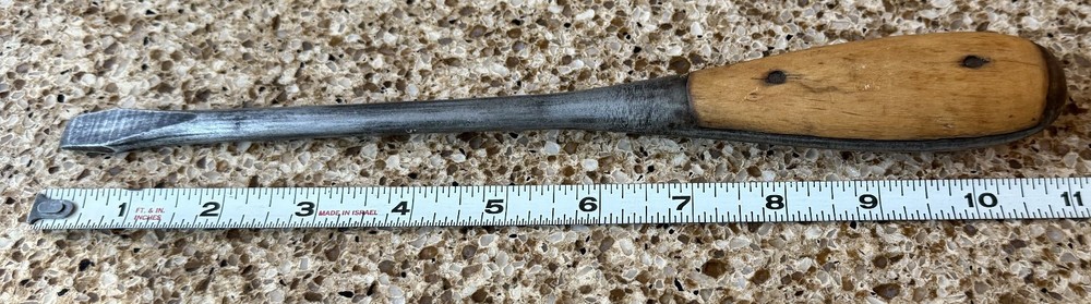 Vintage Perfect Handle Screwdriver, 11 Inch VGC