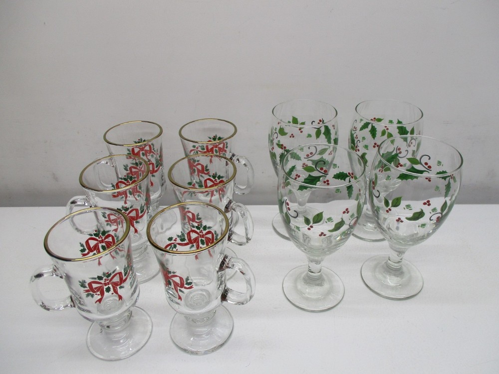 Libbey Christmas 4 Holly Berry Goblets 6 Footed