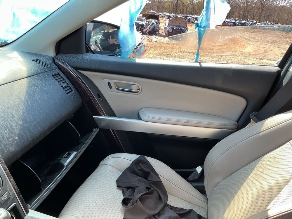 CX-9 2015 Glove Box 4996553