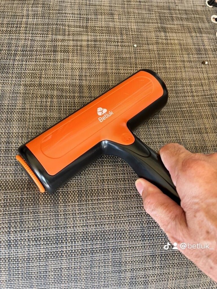 Multi-Use Pet hair Remover Cleaning Roller