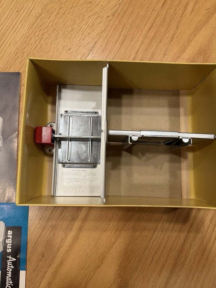 Argus Automatic Slide Changer in Box with Manual