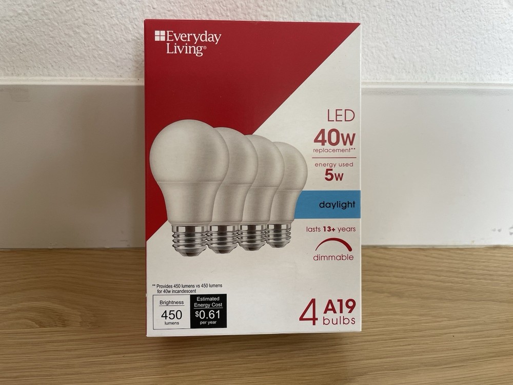 4 LED Daylight Light Bulb 6 Watt  40 40W replacement Everyday Living