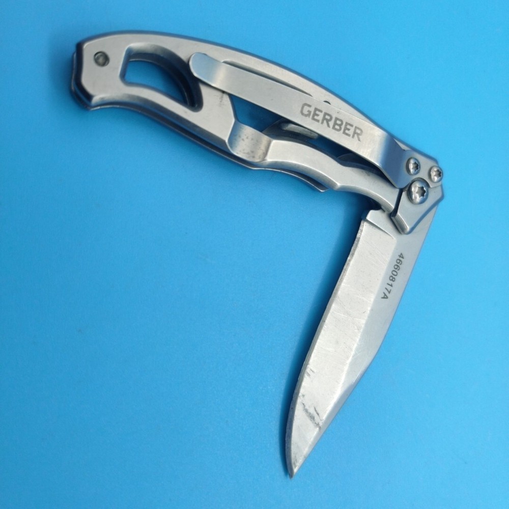 USED GERBER FOLDING PARAFRAME KNIFE SILVER BLADE