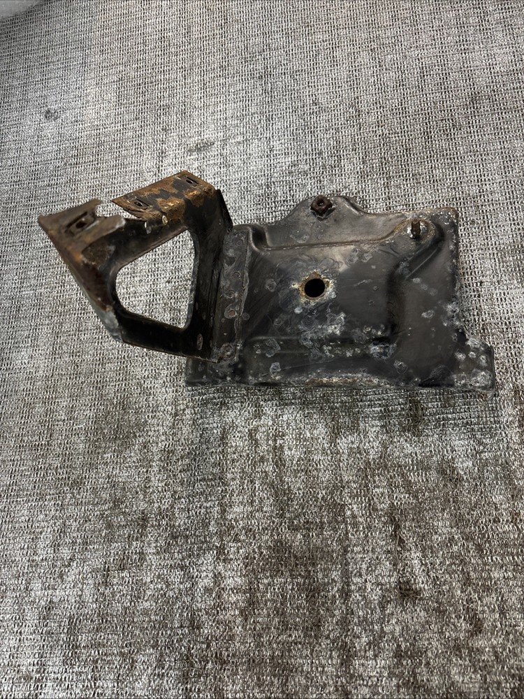 gmc sierra 3500 battery tray 2000