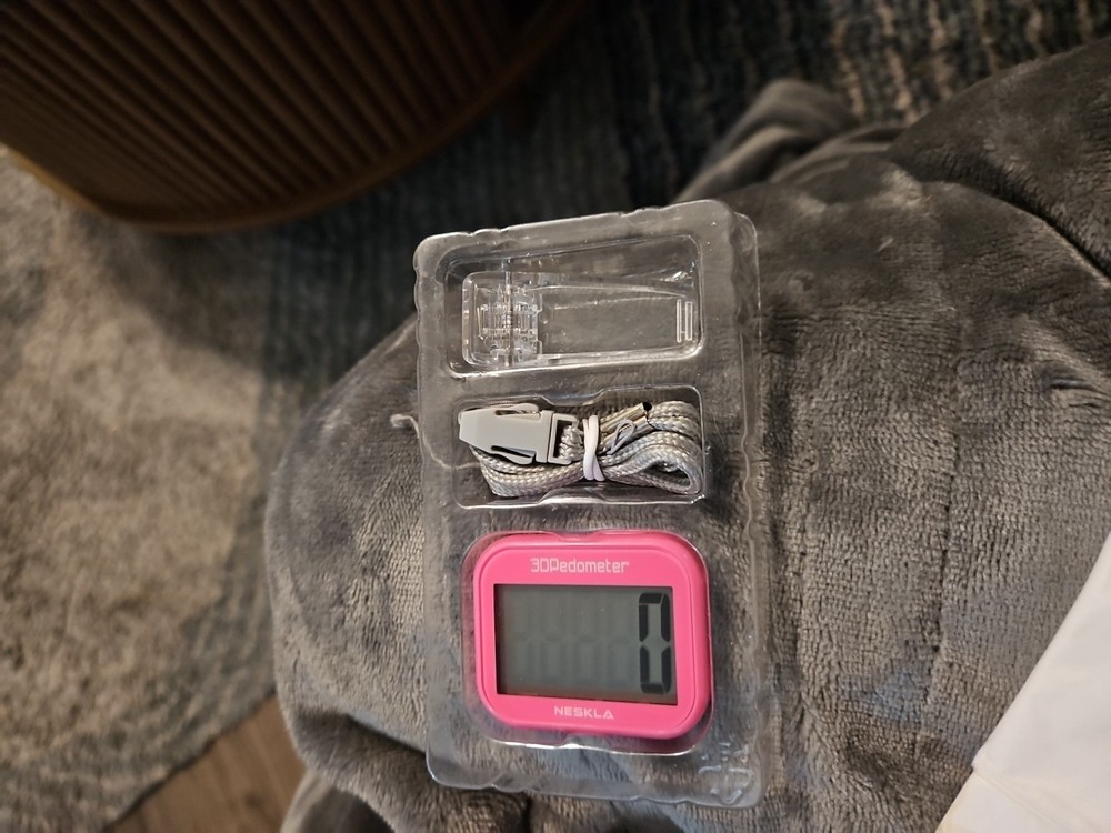 3D Pedometer for Walking, Simple Step Counter with Large Digital Display, Pink