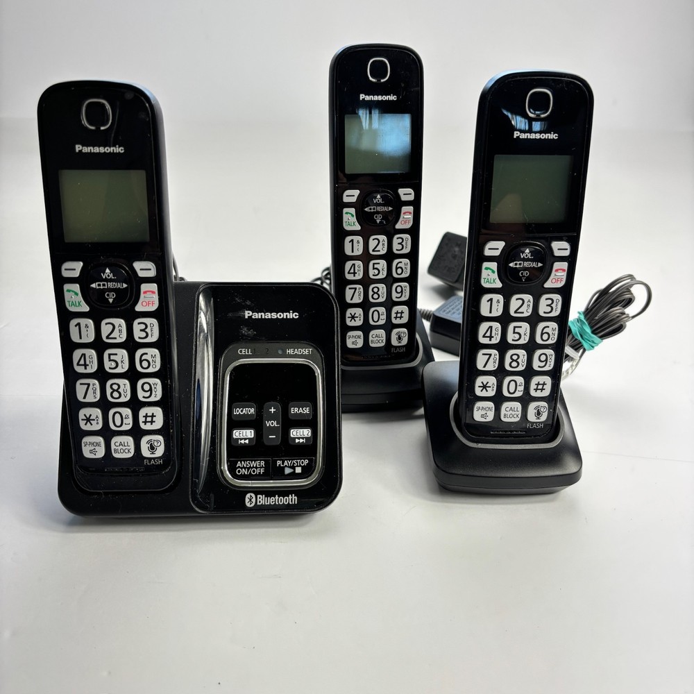 Panasonic KX-TGD560 Link2Cell Bluetooth Cordless Phone 3 Handset System
