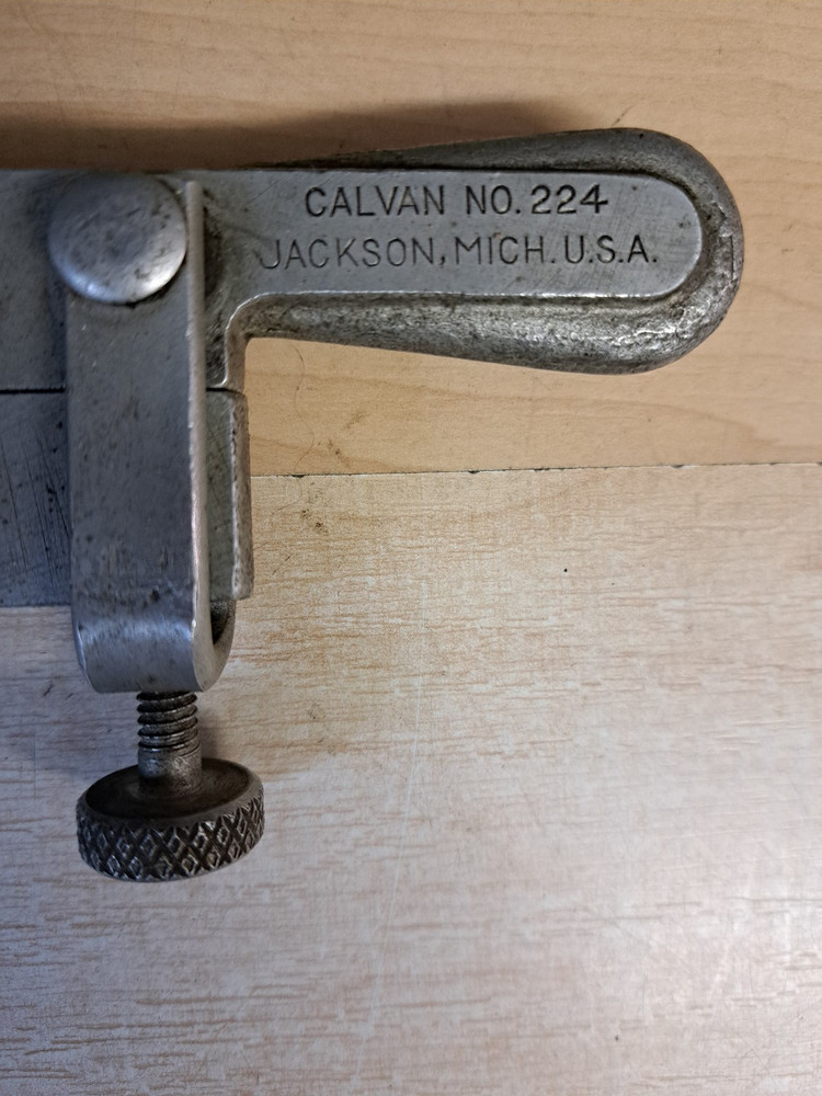 Cal Van Axle Rethreading Die No. 224