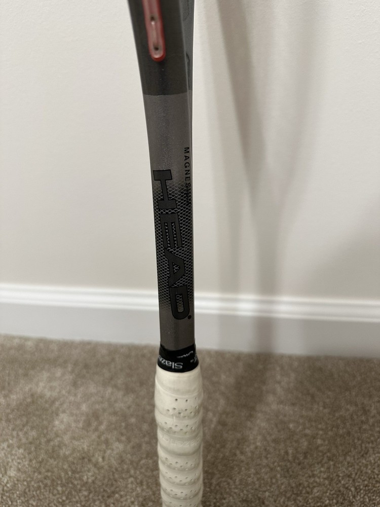 HEAD MG-Carbon 200-3000 Squash Racquet