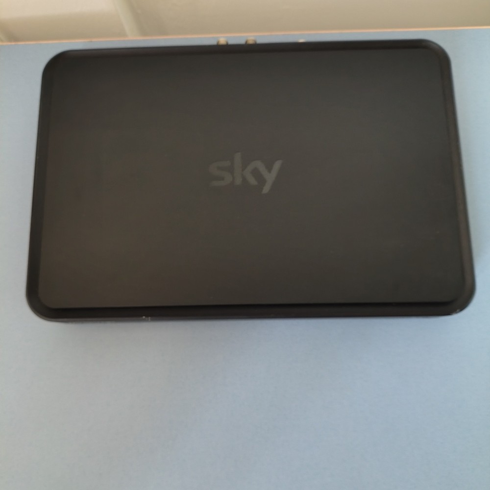 MY SKY HD HUMAX ESi-160 WIFI DECODER WITH DIGITAL TERRESTRIAL INTEGRATED HARD DISK