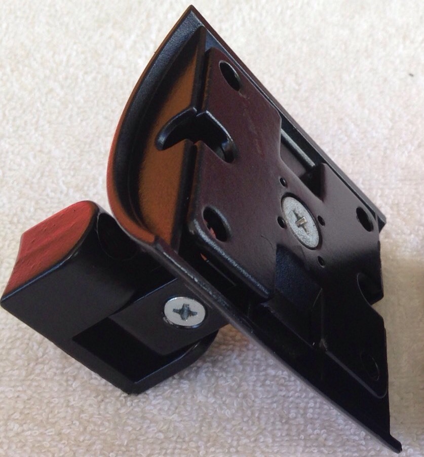 2 Bose UB-20B Speaker Mounts Black Multiple Available Mint Condition UB20.