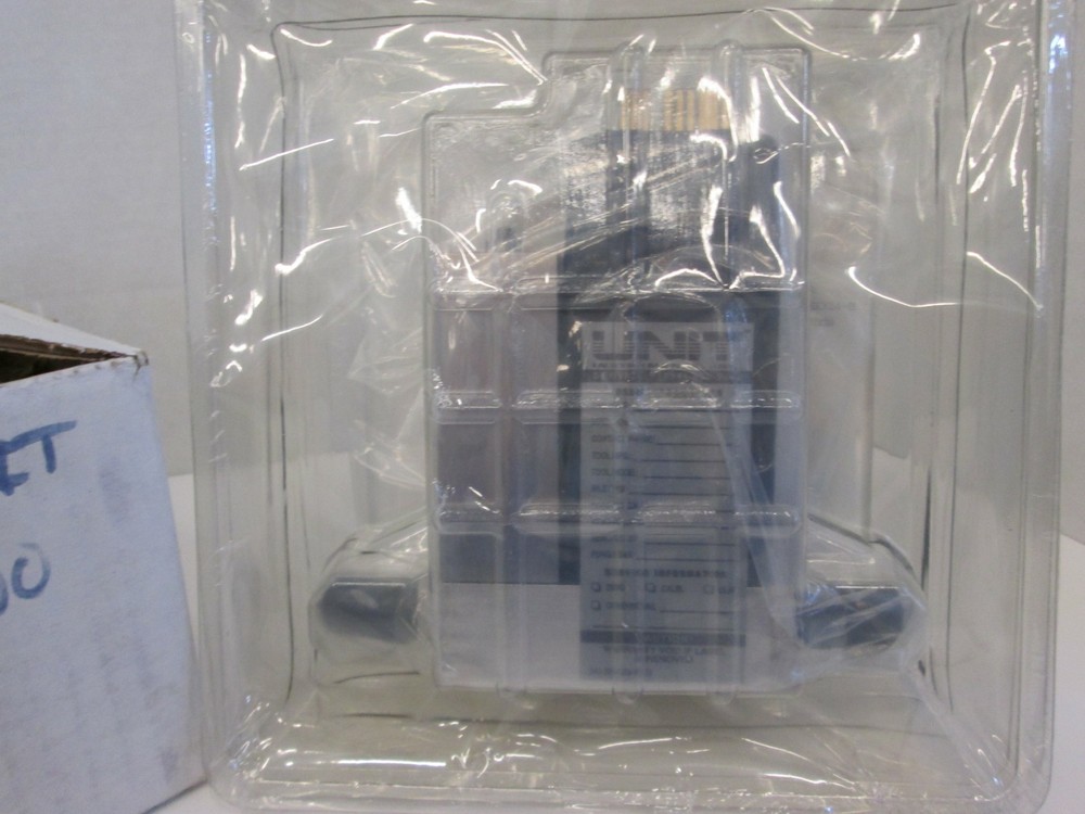 Unit UFC-1100 Mass Flow Controller, He, 1000 SCCM, Refurbished