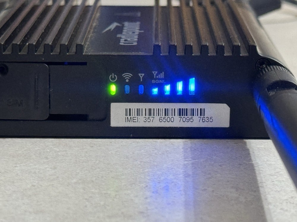 Cradlepoint IBR600B-LP4 LTE Router Untested