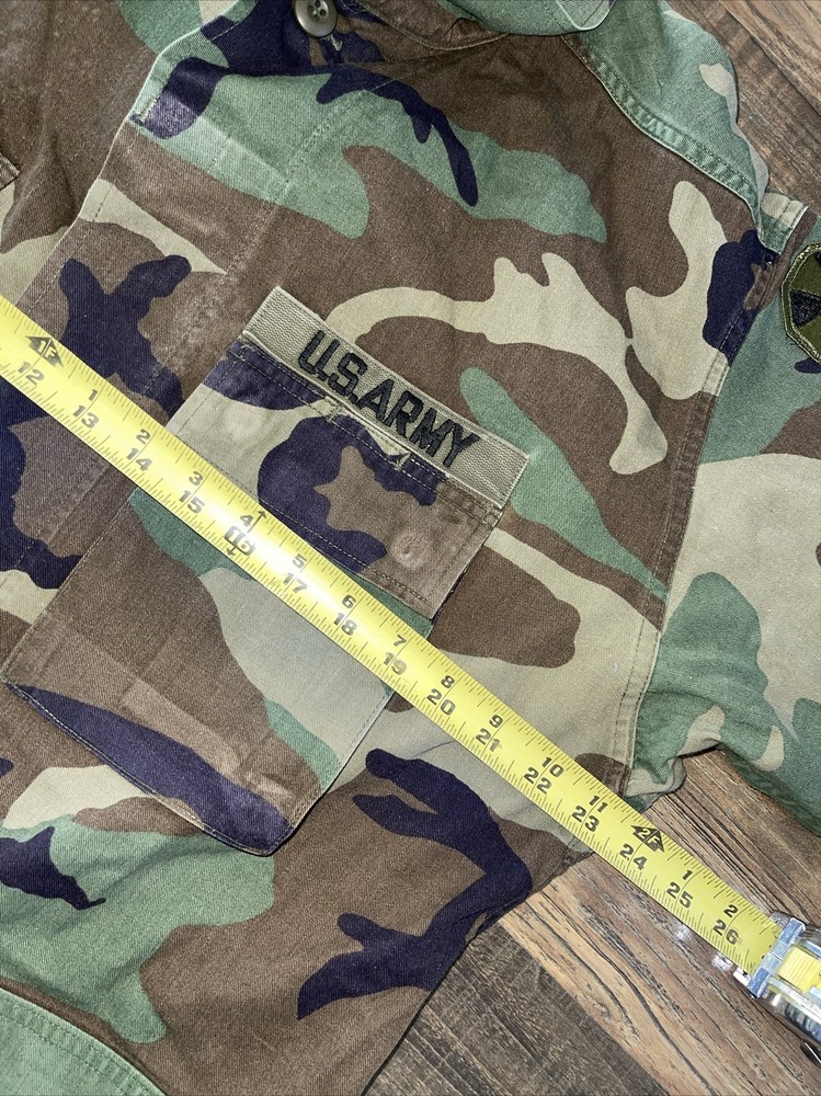 Camouflage Combat Coat Woodland Size Medium Regular US Army