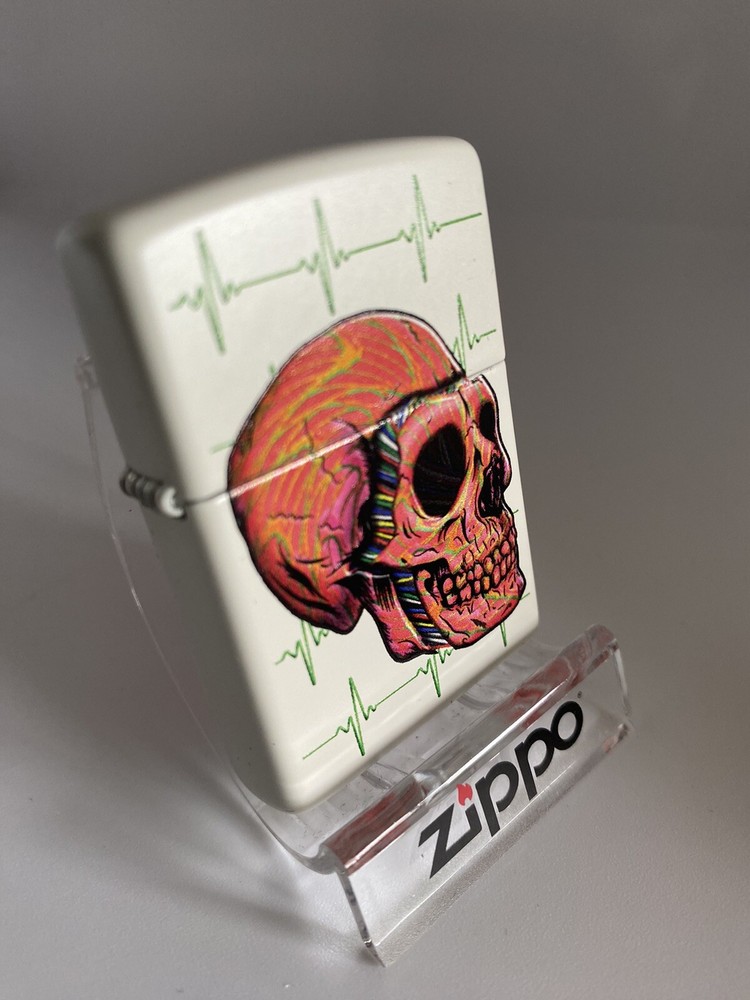 Zippo Cyber Skull On A 2022 White Matte Lighter