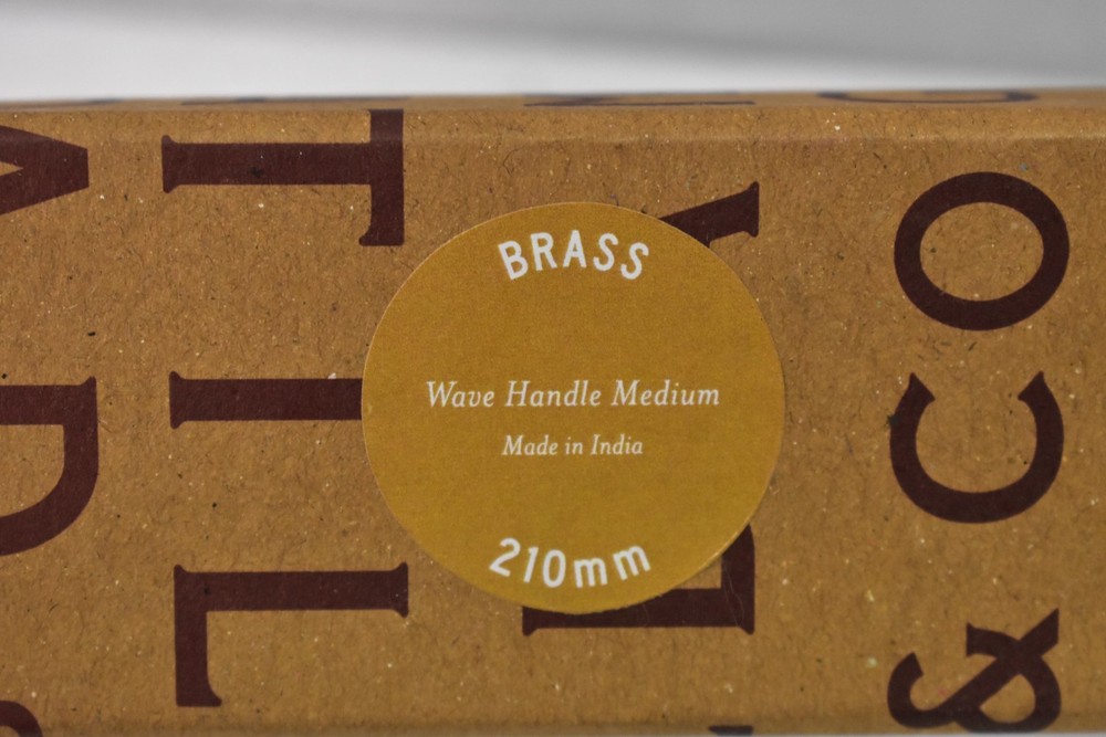 Matilda Go & Co Wave Handle Medium Brass Finish Wave Design 210mm w Hardware
