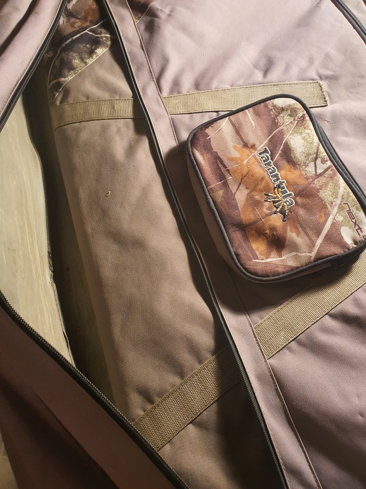 Tarantula Bow Case Missing Handle