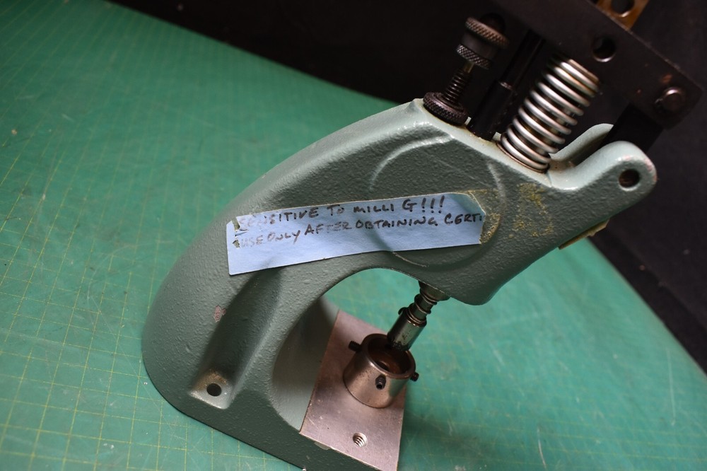 MINITOOL hp MICRO PUNCH PRESS, USED lab press