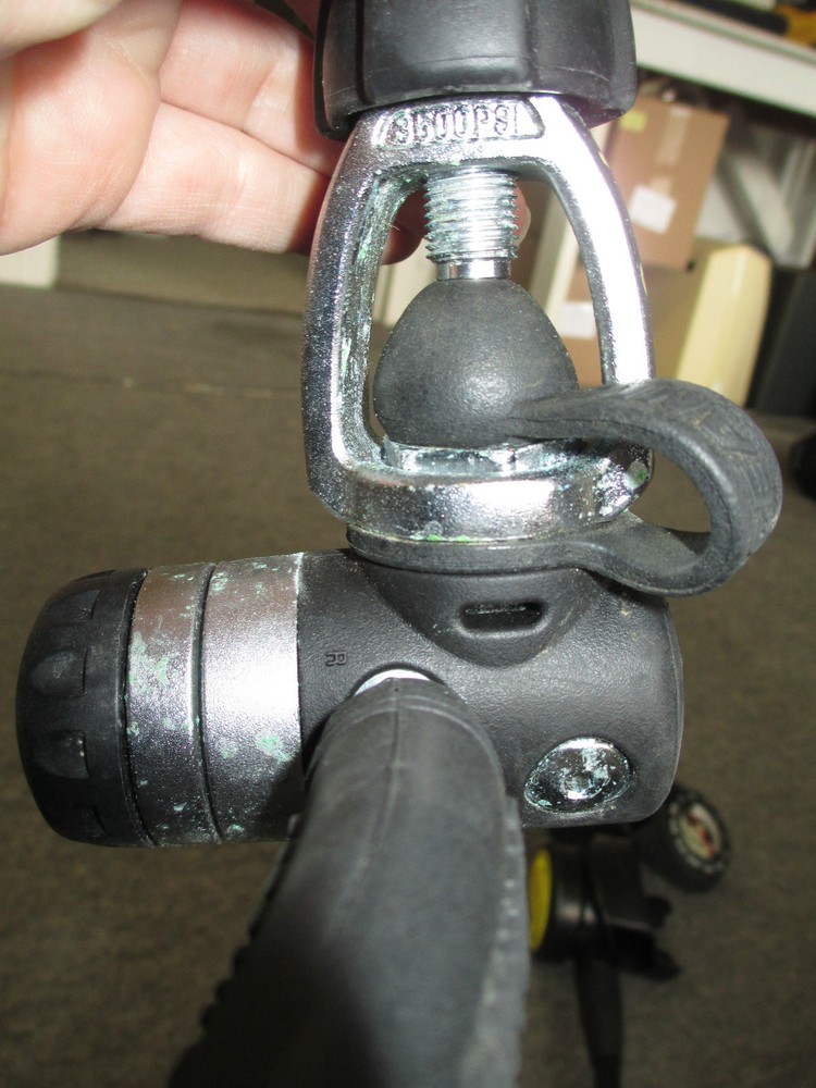 Oceanic Alpha/Delta Octo, 2 Regulators, Gauge, Compass, Glo Dive Computer