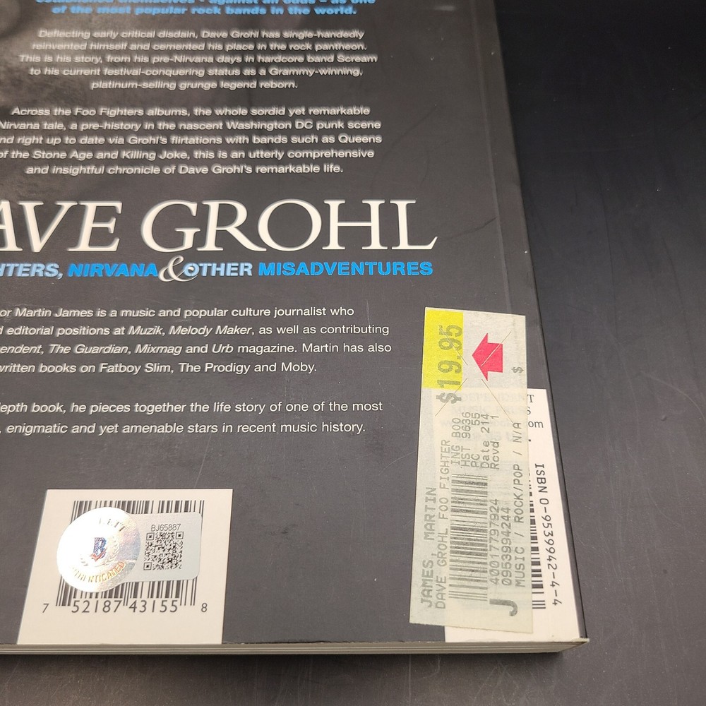 Dave Grohl Autographed Foo Fighters, Nirvana & Other Misadventures Beckett Auth.