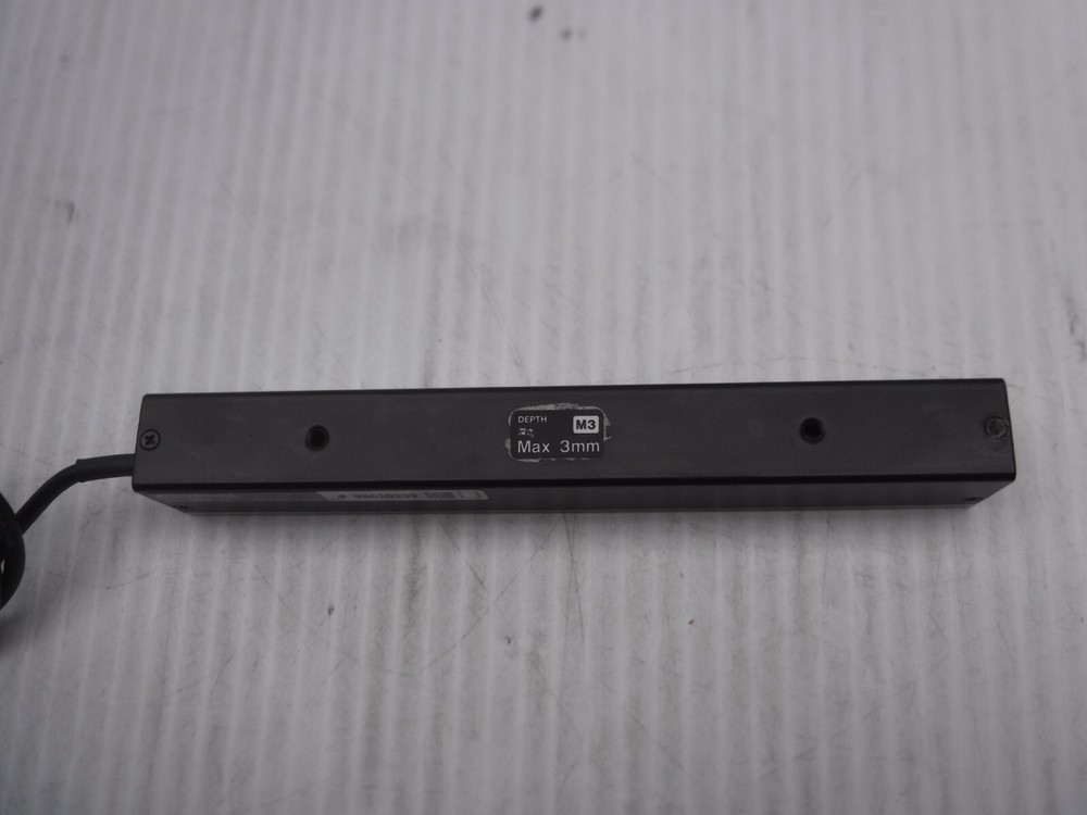 Keyence CA-DBW13 White LED Bar Depth: M3 Max: 3mm