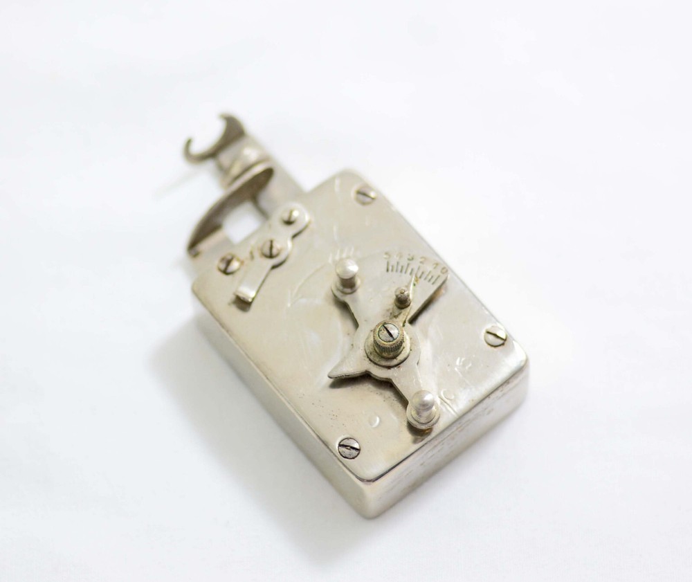 RARE VINTAGE D.B.K. CAMERA SELF-TIMER