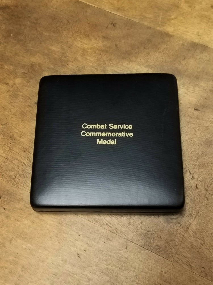 US Combat Service Commemorative Medal Presentation Set
