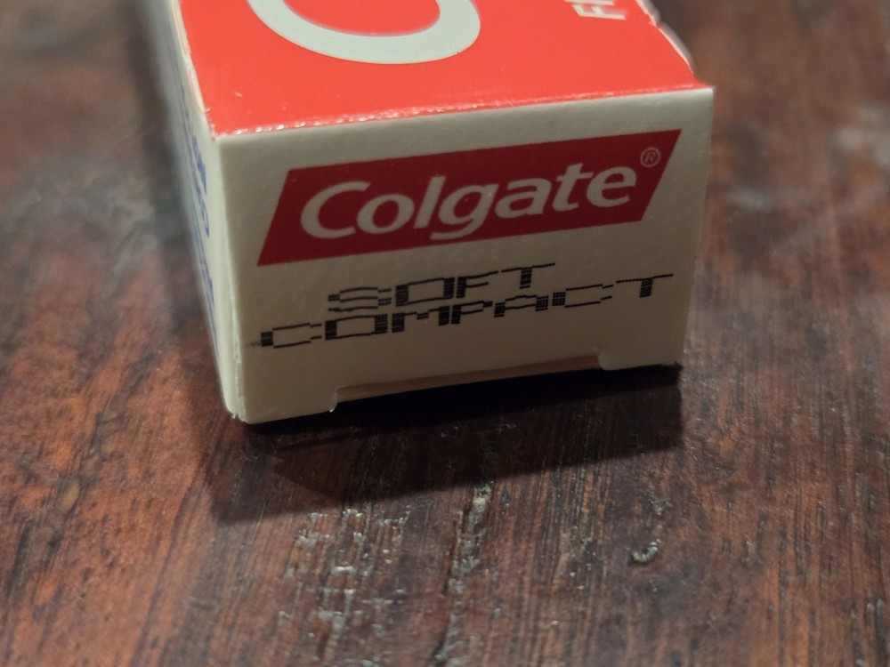 Vtg NOS Colgate Navigator Soft Compact Comfortable Clean Toothbrush 2003 ~READ~