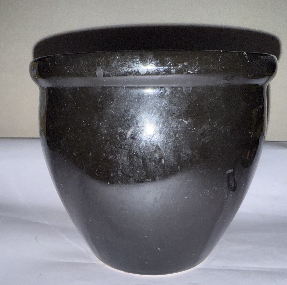 black flower pot pottery vintage