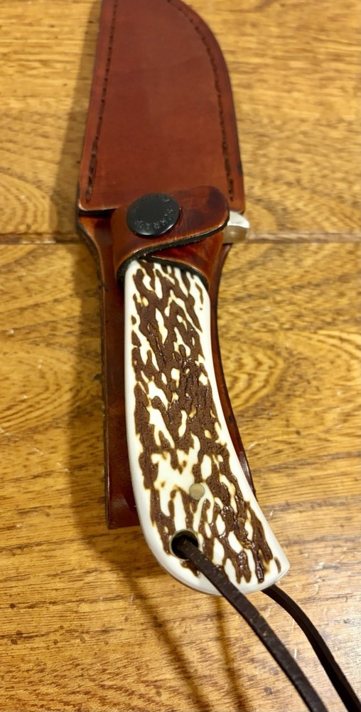 Schrade Uncle Henry Sharp Knife And Sheath.