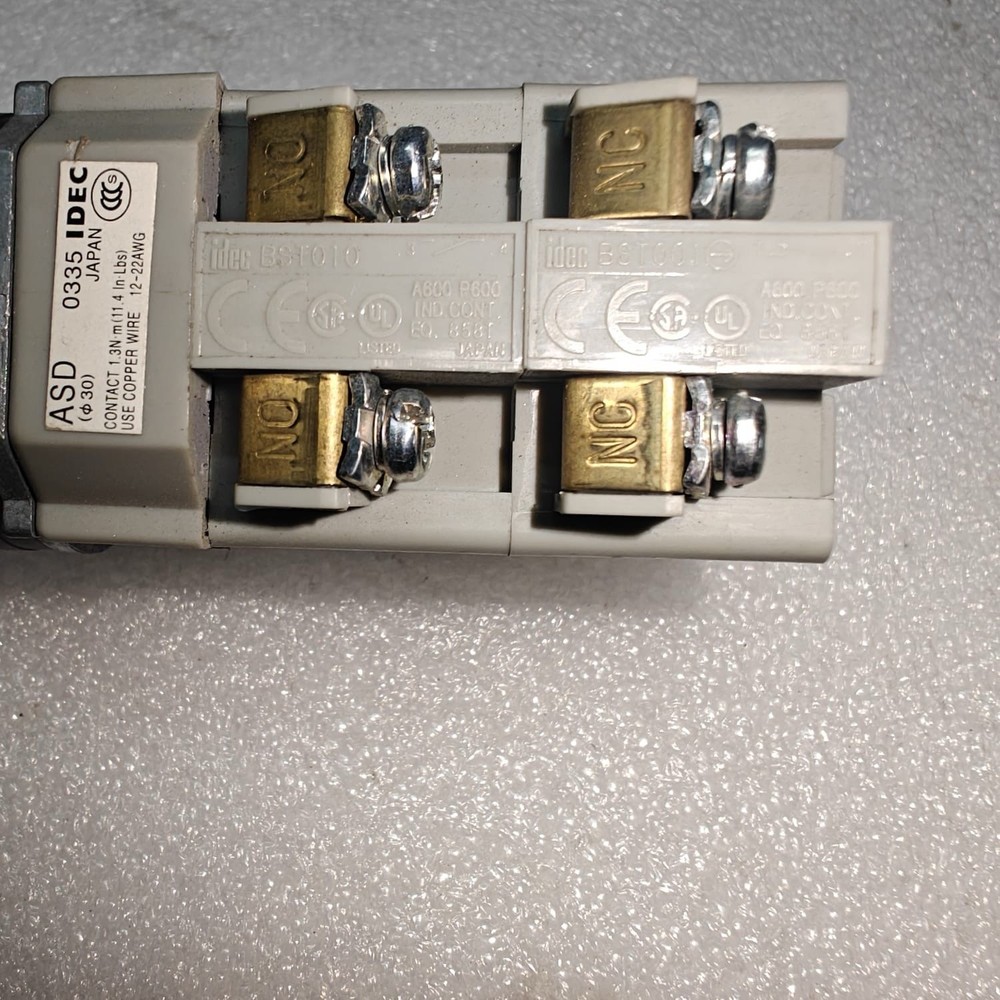 IDEC CONTROL UNIT SELECTOR SWITCH ASD0335 (ASD3323N)