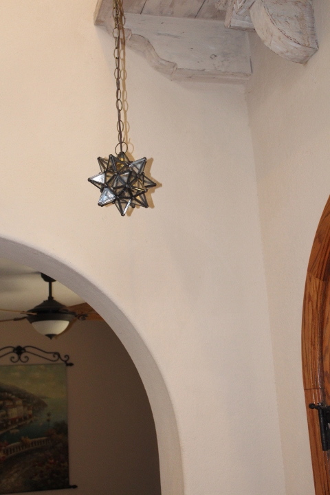 Moravian 7.5" bubble glass star same size points