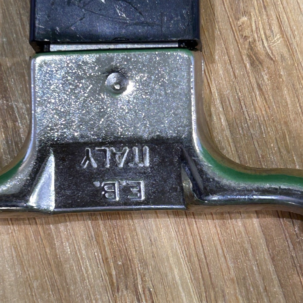 VINTAGE CHRISTIAN BROTHERS WINE CORK PULLER - U
