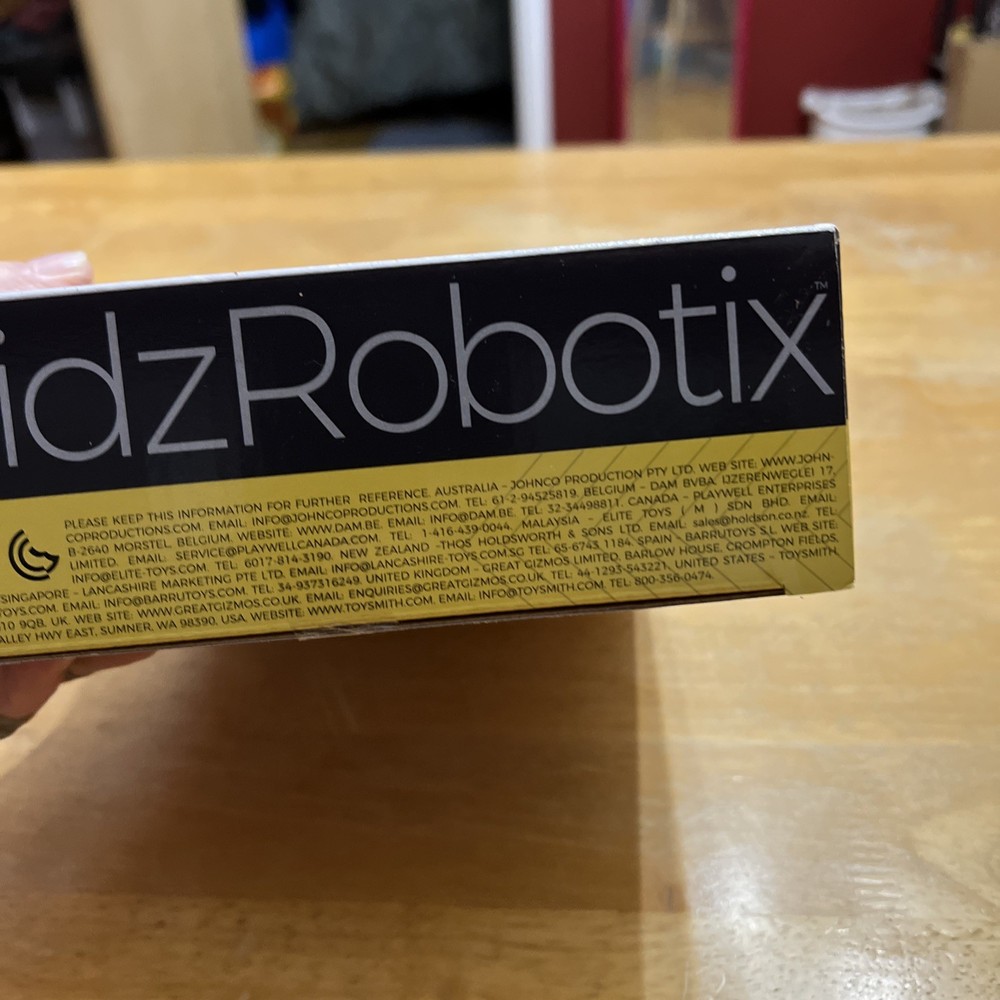 4M Tin Can Robot 3653