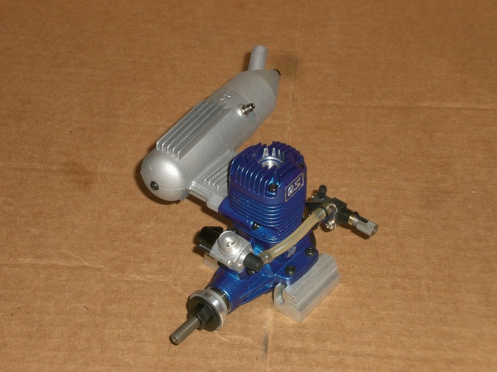 OS MAX 40 LA Model Airplane Engine Old Stock
