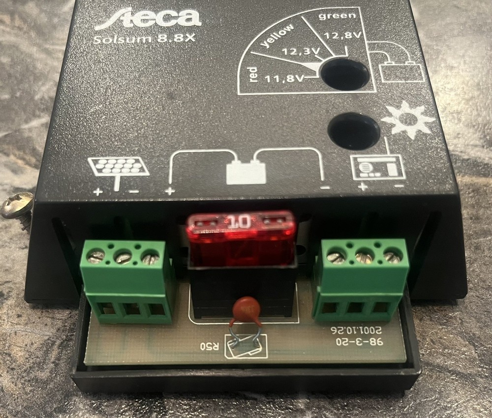Aeca Solsum Solar Charge Controller 8.8x 482 Charger Electronic