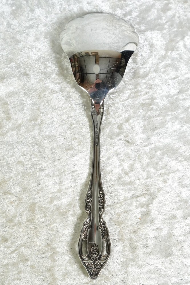 'Brahms' Stainless By Oneida Community 2 Pieces Pie Server & Casserole Spoon