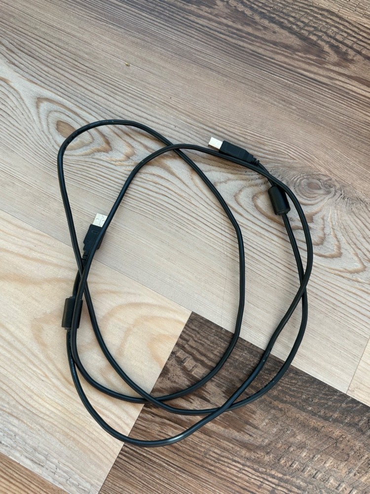 Lot Electronics Cables ~ Cords ~ Adapters