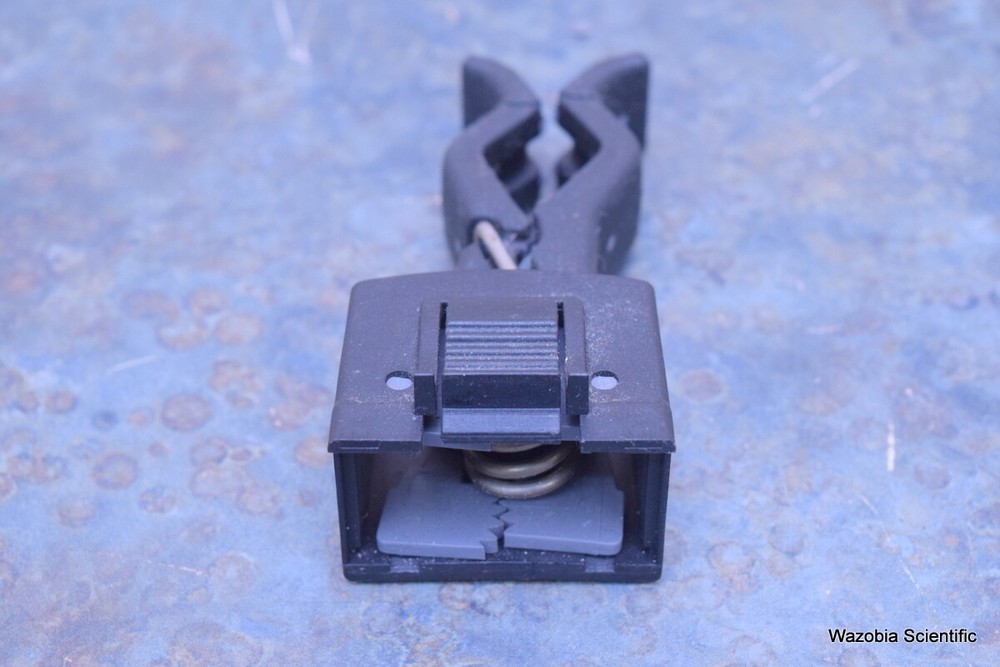 GE AKTA COLUMN HOLDER FOR LIQUID CHROMATOGRAPHY