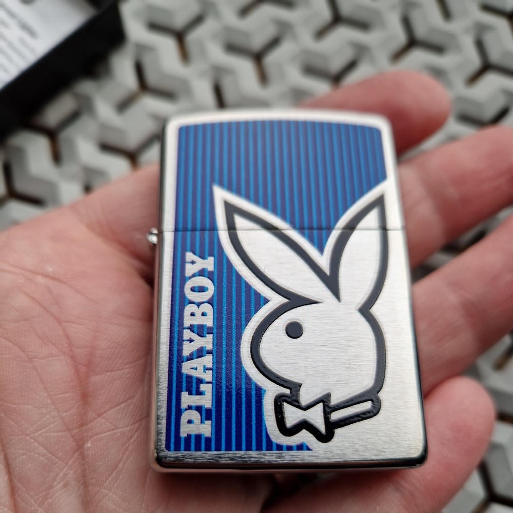 28261 Zippo Playboy Bunny Blue