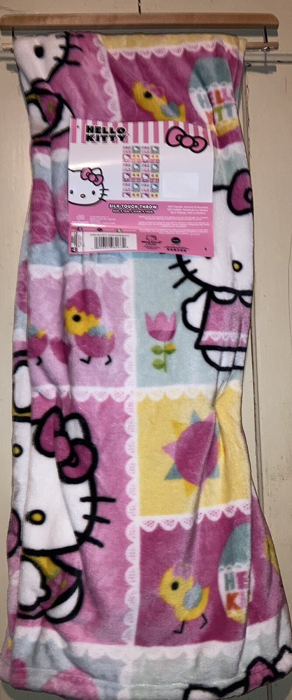 NWT Hello Kitty & Chicks, Eggs Easter Plush SIlk Touch Throw Blanket 50x70"