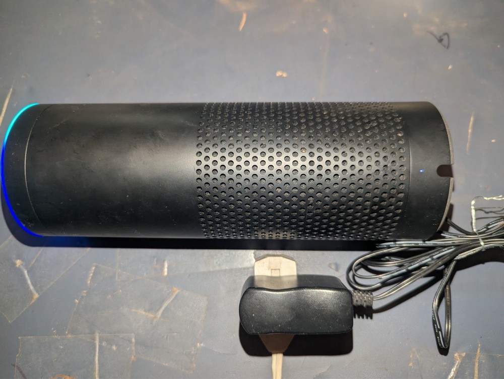 Amazon Echo 1st Generation Smart Speaker Model SK705DI