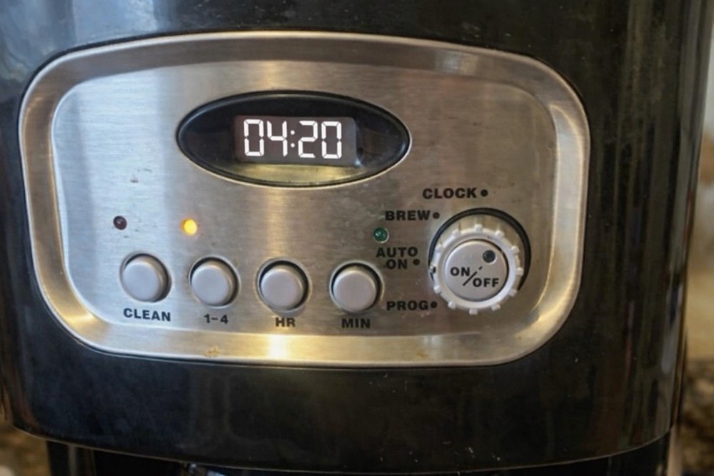 Cuisinart 12-Cup Programmable Thermal Coffee Maker Stainless Carafe Black Tested