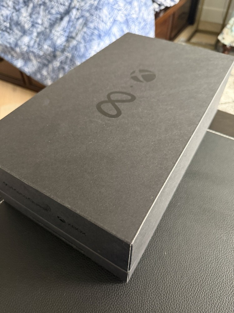 Meta Quest 3S Xbox Edition VR Headset 128GB with Xbox Controller