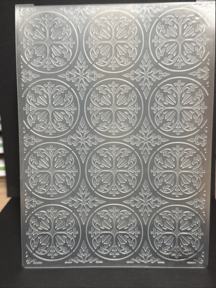 Anna Griffin Compass 5" x 7" Embossing Folder & Border Folder