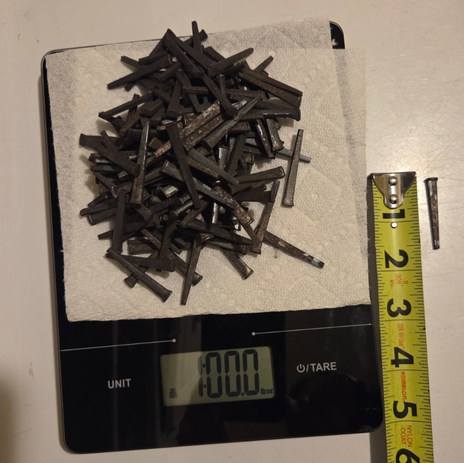 1 lb    1.5" Old iron square nails 1800s