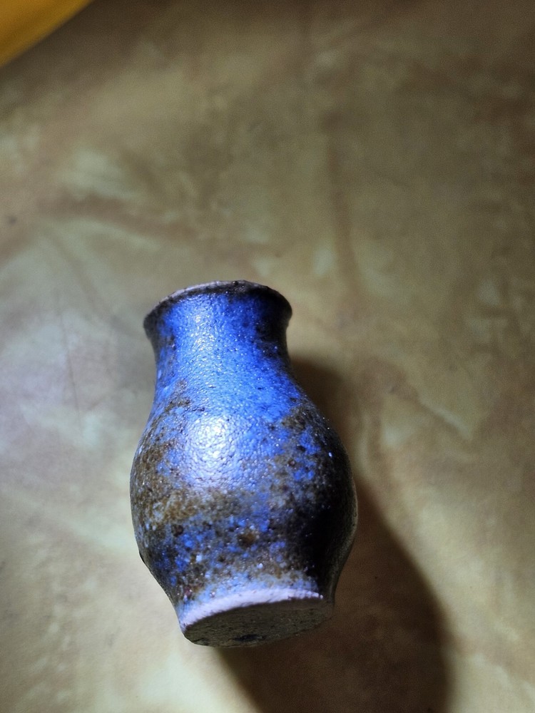 VTG MINI GLAZED STONEWARE VASE 22.62MM