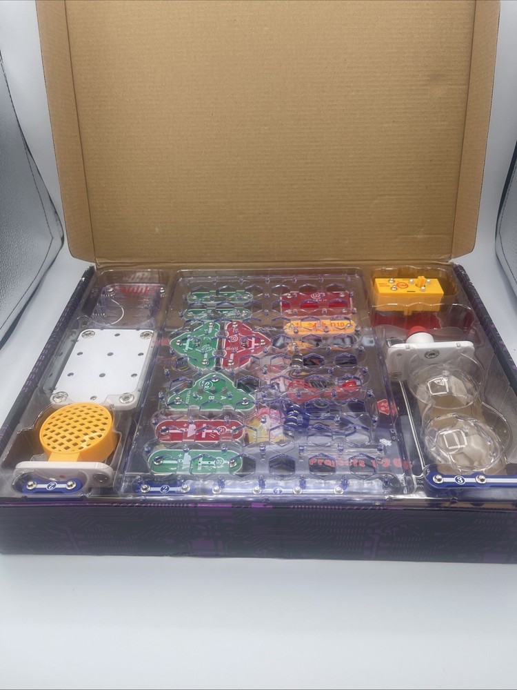 Snap Circuits Arcade Electronic Game STEM Kit 200 Projects Learning Fun